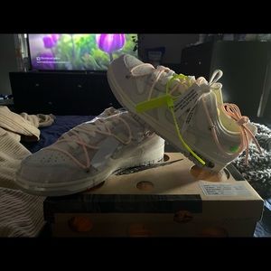 Off-White Low Dunks